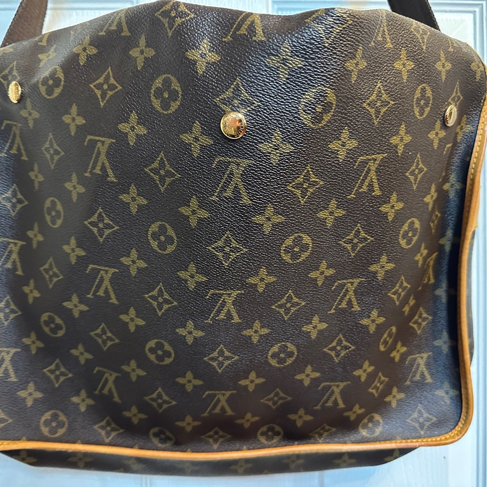 Congo Brown Monogram Messenger Bag - Picture 4 of 16